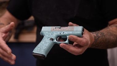 A customized Glock at a New Hampshire shop in 2022. PHOTO: ED JONES/AGENCE FRANCE-PRESSE/GETTY IMAGES